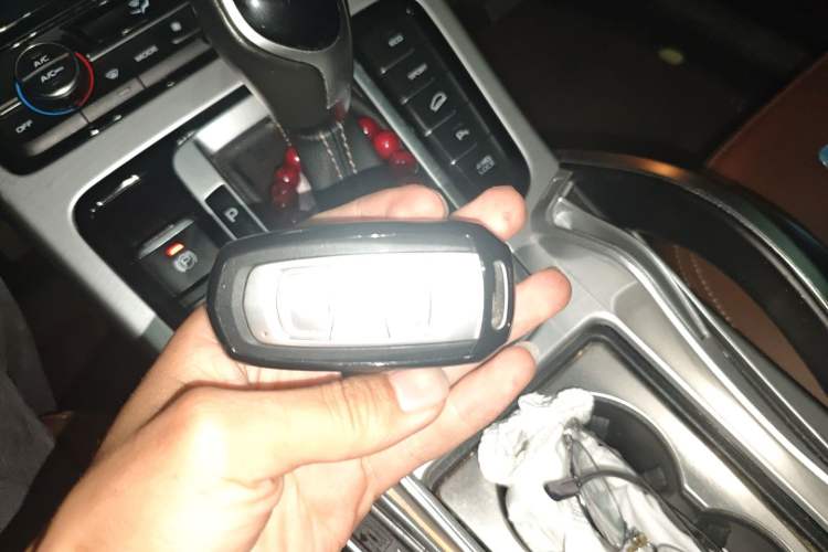 Used Geely Auto Emgrand X7 Sport 2016 1.8TD Automatic All-Wheel-Drive ZhiZun Edition