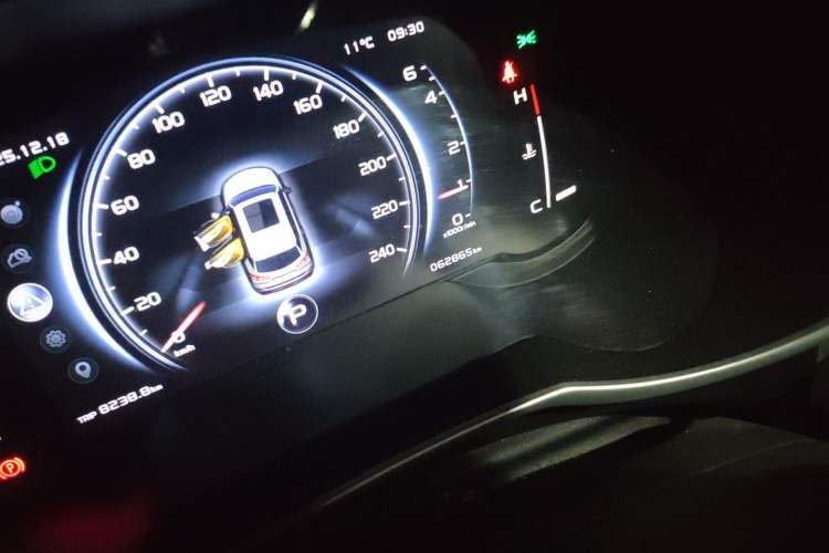 Used Geely Auto Emgrand X7 Sport 2018 1.8TD Automatic Two-Wheel Drive Smart Connect 4G Internet Edition