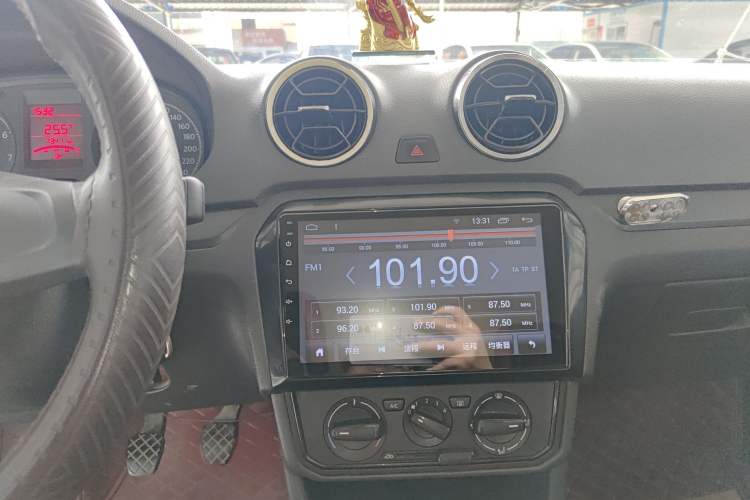 Used Volkswagen Jetta 2017 1.5L Manual Fashion Edition