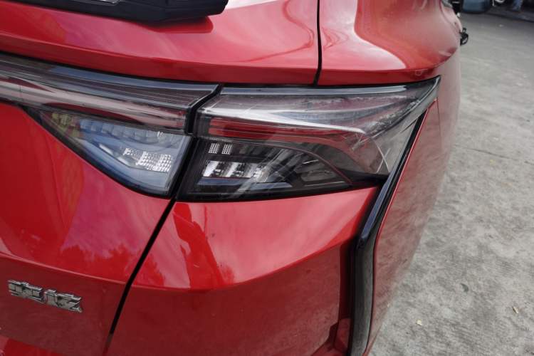 Used Dongfeng Aeolus Yixuan 2021 230T Automatic Zuiying Knight Edition