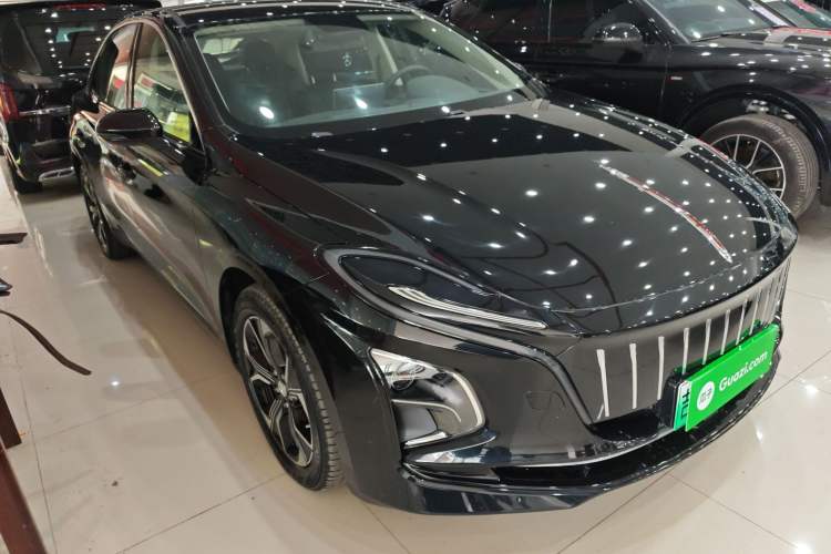 Used Hongqi E-QM5 2021 Online Booking Charging Basic Edition 5 Seats
