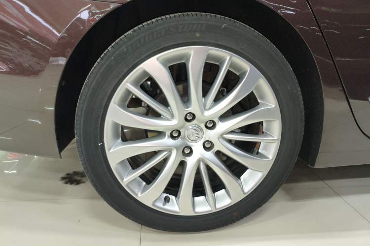 Used Buick LaCrosse 2018 28T Luxury Model
