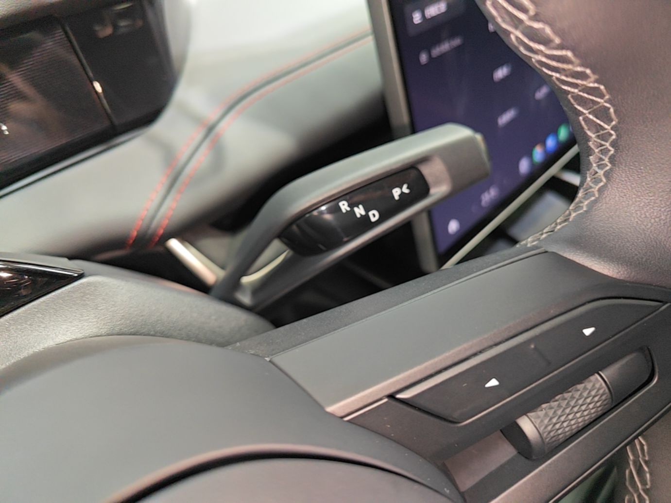 Xiaomi Auto SU7 2024 Rear-Drive Standard Founder Edition — снимка 16