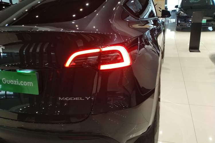 Used Tesla Model Y 2024 Rear-Wheel-Drive Version
