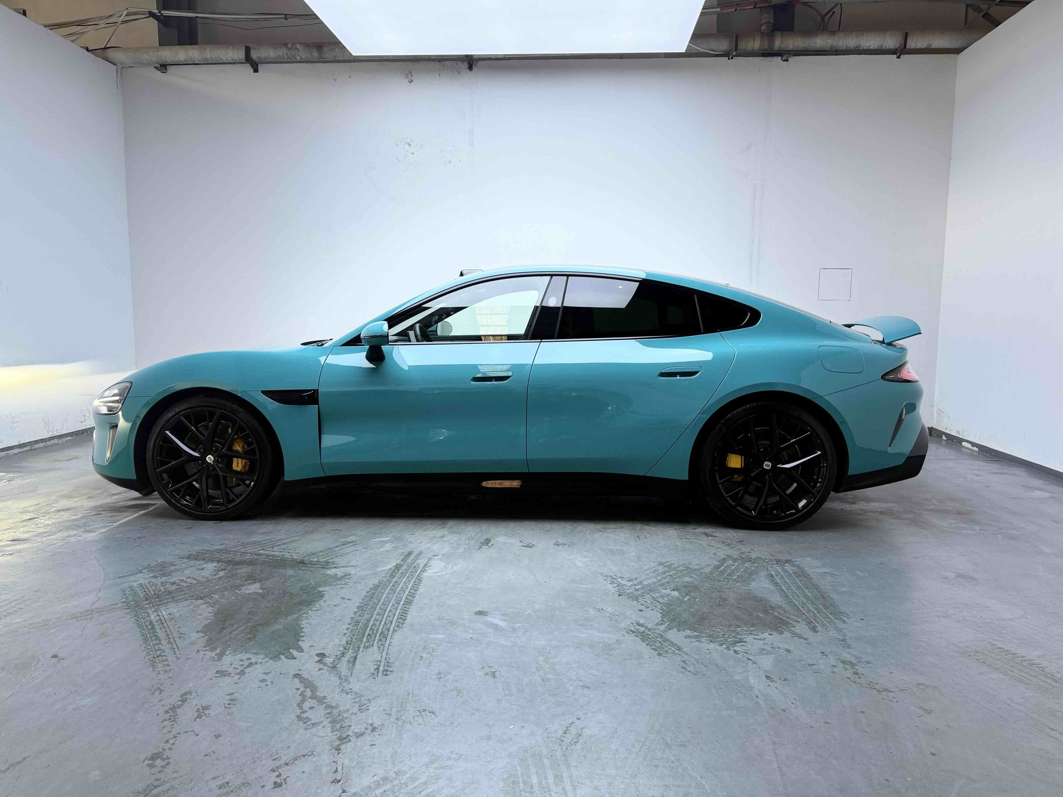 Xiaomi Auto SU7 2024 Four-Wheel-Drive Max Founder's Edition — снимка 4