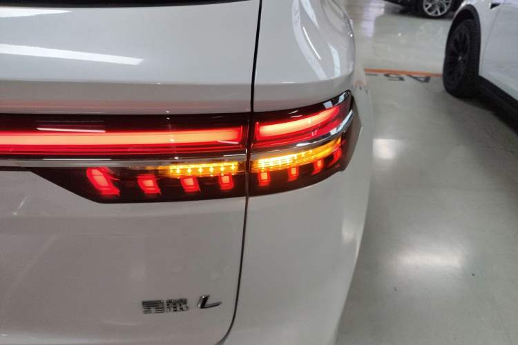 Used Geely Auto Monjaro L 2024 2.0TD High-Power Automatic Two-Wheel Drive Skyline Edition