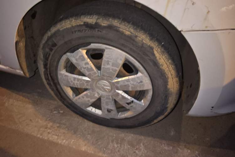 Used Volkswagen Santana 2013 1.4L Manual Fashion Edition Right Front Wheel Hub