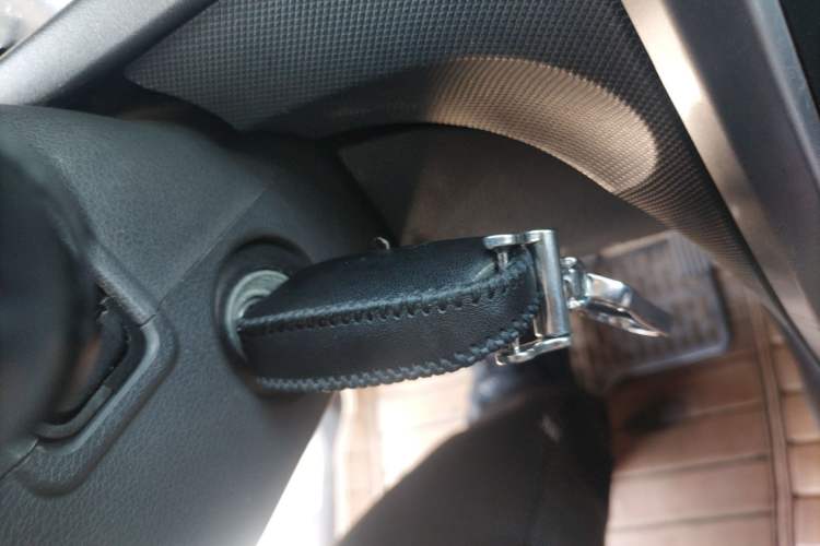 Used Suzuki Wagon R X5 2013 Cruise Edition 1.4L VVT Standard Model Vehicle Key