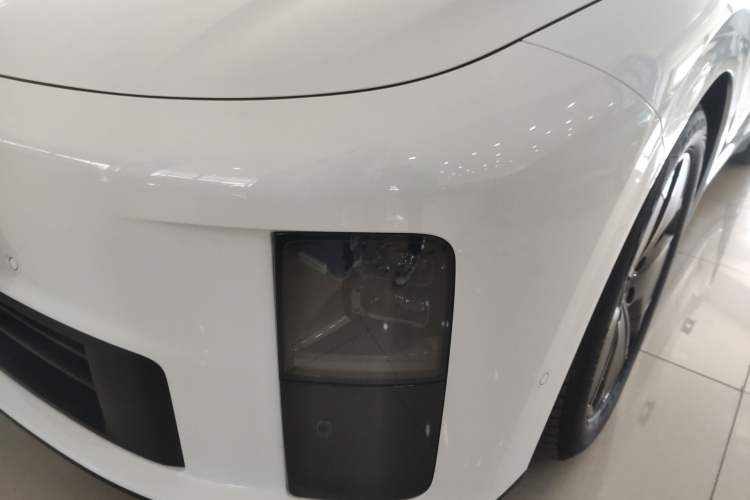 Used Li Auto i6 2025 Model Two-Wheel-Drive Standard Type Left Front Headlight