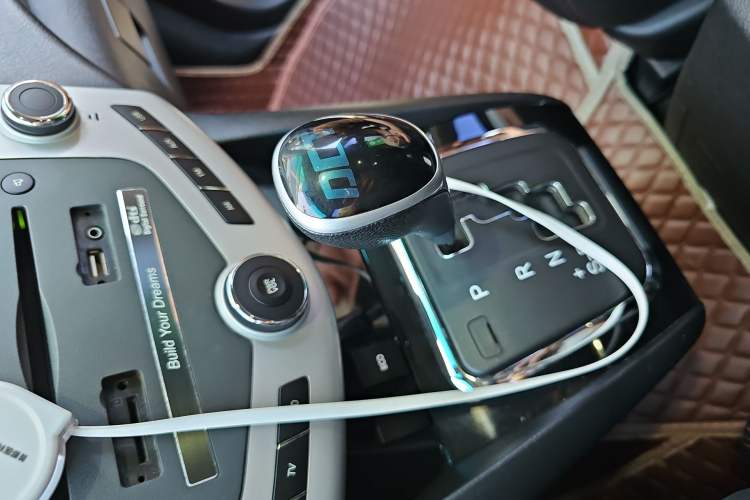 Used BYD S6 2014 2.4L Automatic Prestige 5-Seater
