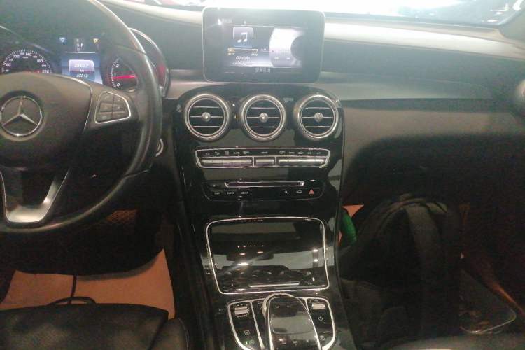 Used Mercedes-Benz GLC 2017 GLC 260 4MATIC Luxury Model
