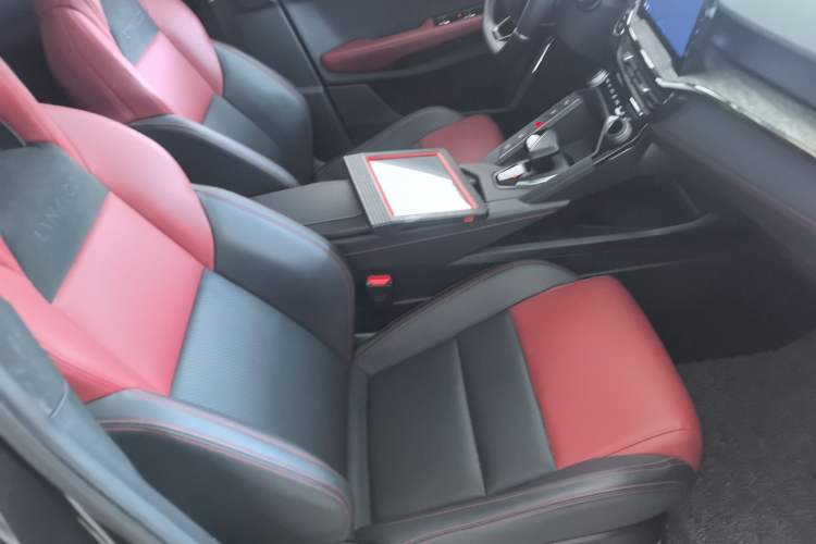 Used Lynk & Co 06 2020 1.5T JinPro model