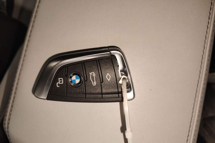 Used BMW M4 2024 M4 Convertible Coupe M xDrive Thunder Edition Vehicle Key