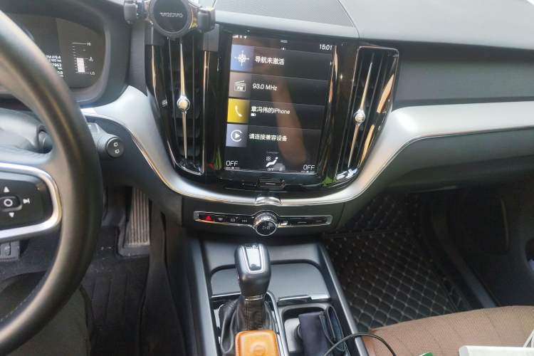 Used Volvo XC60 2020 T5 4x4 Zhiyi Luxury Edition Audio And AC Panel