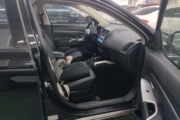 Used Mitsubishi ASX 2018 2.0L CVT Two-Wheel Drive Deluxe Edition
