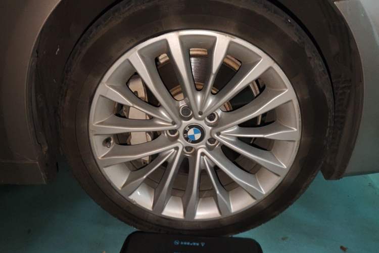 Used BMW 5 Series 2018 530Li Leading Edition Luxury Package
