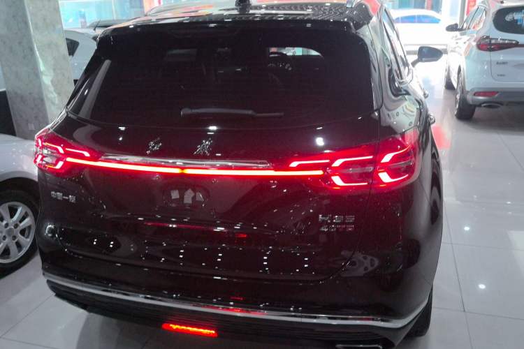 Used Hongqi HS5 2022 Revised Version 2.0T Smart Connect Flagship Edition
