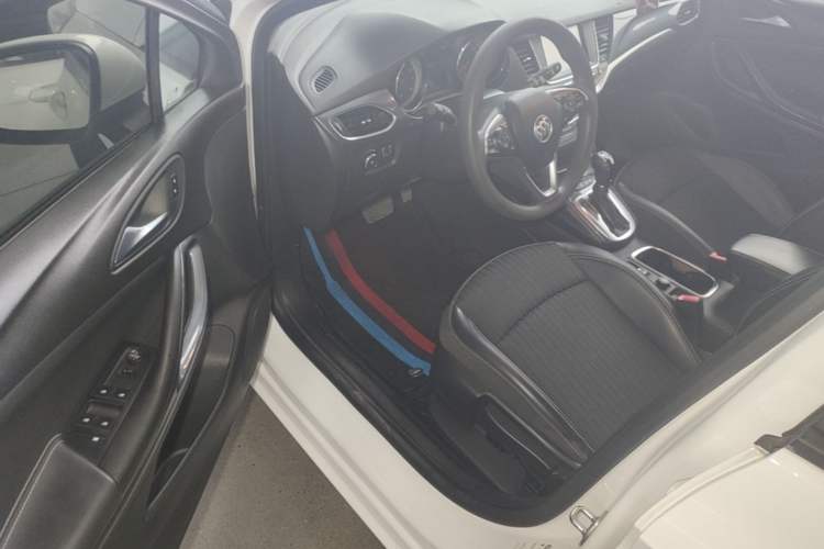 Used Buick Verano 2018 Hatchback 15S Automatic Leading Model
