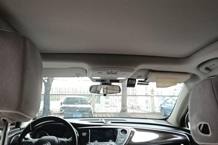 Used Buick Envision 2020 20T Two-Wheel Drive Leading Version Headliner