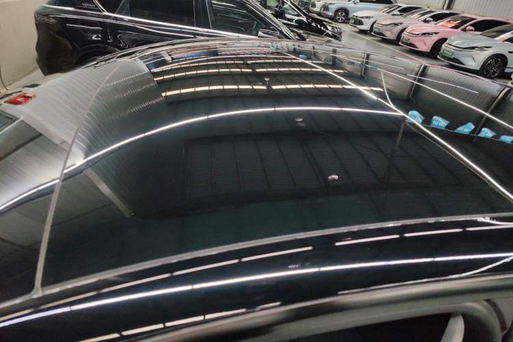 Used Tesla Model Y 2023 Long-Range All-Wheel-Drive Version
