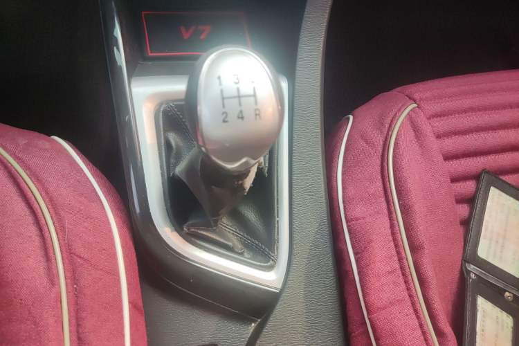 Used CHANGAN Alsvin V7 2016 1.6L Manual Enjoyment Model China V Standard Gear Lever