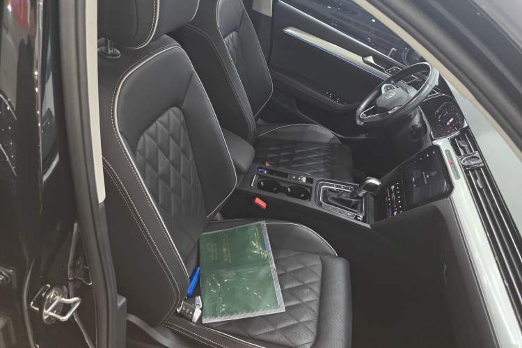 Used Volkswagen Magotan GTE Plug-in Hybrid 2022 GTE Luxury Model