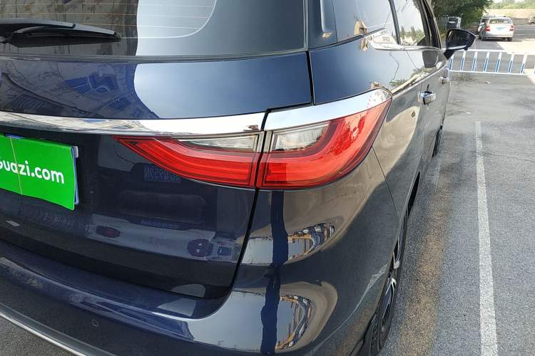 Used BYD Song MAX 2017 1.5T Automatic Smart Connect Elite 7-Seater
