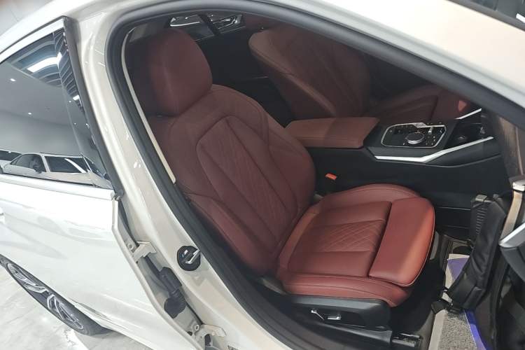 Used BMW 3 Series 2025 325Li M Sport Package Right Front Seat