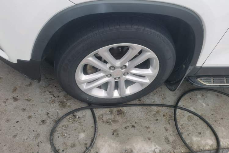 Used Chevrolet Trax 2017 1.4T Automatic Two-Wheel Drive Luxury Version Exterior 4