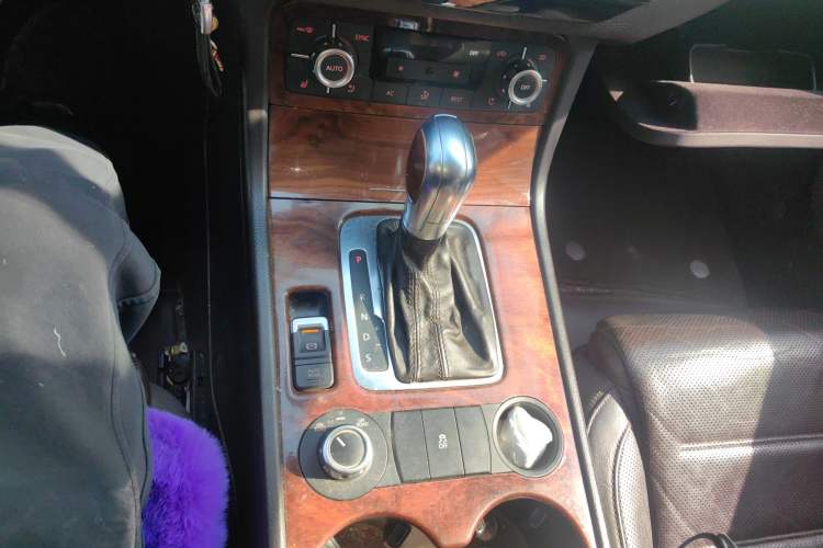 Used Volkswagen Touareg 2011 3.0 TSI Standard Version