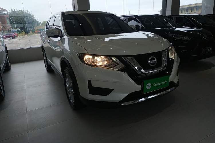 Used Nissan X-Trail 2023 Classic 2.0L Two-Wheel Drive Smart Connect & Comfort Edition