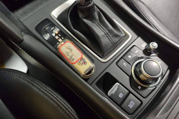 Used Mazda CX-4 2018 2.0L Automatic Two-Wheel Drive Blue Sky Dynamic Version China VI Standard