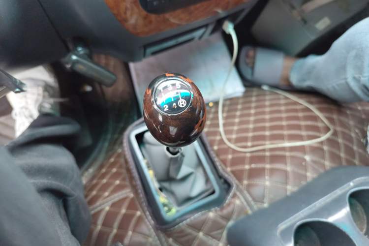 Used Golden Dragon Hiace 2010 2.2L Standard-Wheelbase Advanced Version 491Q-M Gear Lever