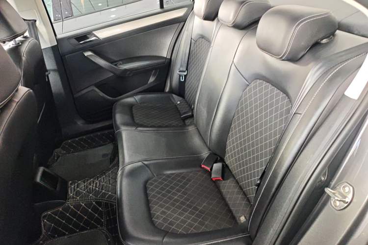 Used Skoda Rapid 2018 1.6L Automatic Comfort Edition
