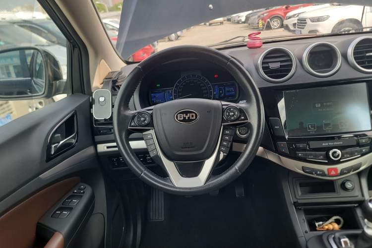 Used BYD S7 2016 1.5T Manual Luxury Edition
