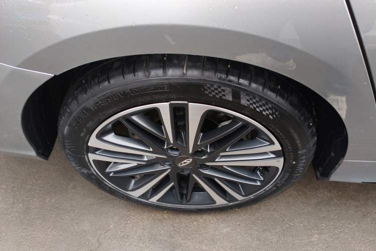 Used Chery Arrizo 8 2023 High-Performance Edition 2.0T DCT Powerfully Equipped