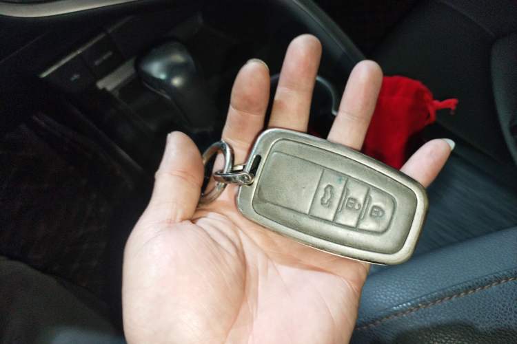 Used Toyota Camry 2021 2.0G Luxury Edition