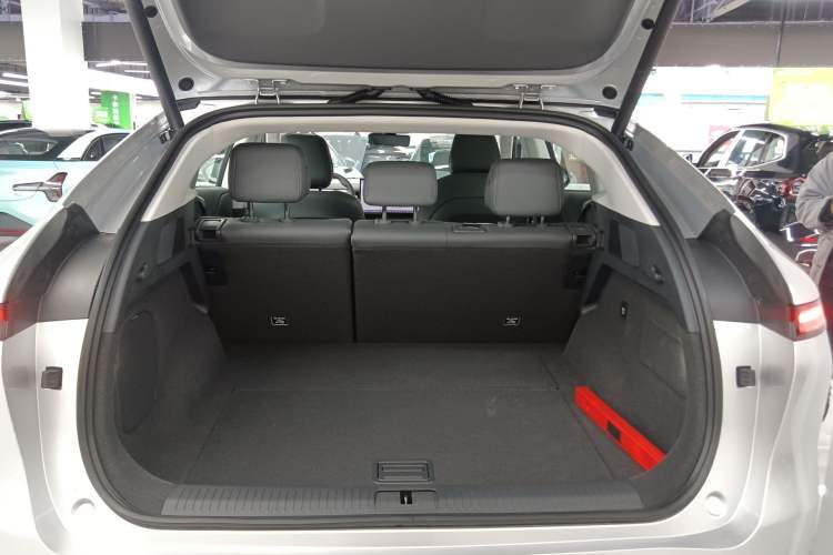 Used XPeng G6 2025 625 Long-Range Max Flagship Edition
