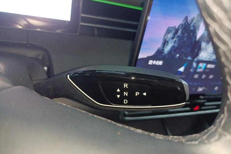 Used Chery Fengyun A8L 2025 1.5 TGDI 145 km Luxury Version
