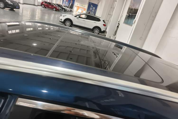 Used Renault Kadjar 2016 2.0L Two-Wheel Drive Leading Edition Roof