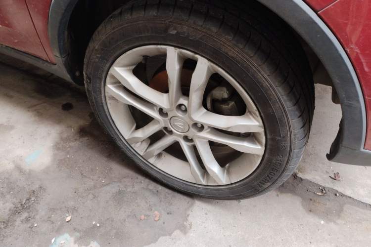 Used Changan CS35 2014 1.6L Manual Luxury Model China IV Standard
