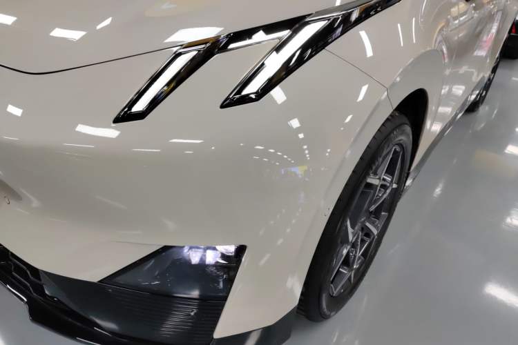 Used Lynk & Co Z20 2025 530 km Range Rear-Wheel Drive Pro
