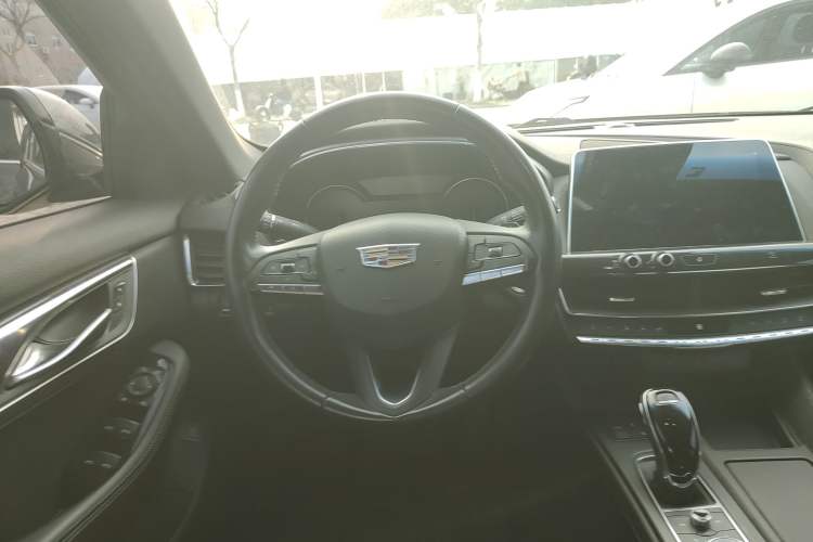 Used Cadillac CT5 2020 28T Fashion Edition Steering Wheel