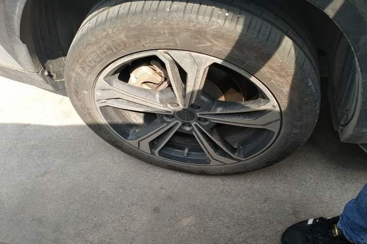 Used Geely Galaxy L7 2024 1.5T 115 km PLUS Dragon Edition Right Rear Wheel Hub