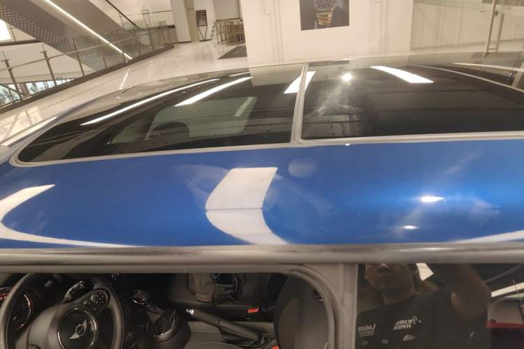 Used MINI 2014 1.2T ONE+ Roof