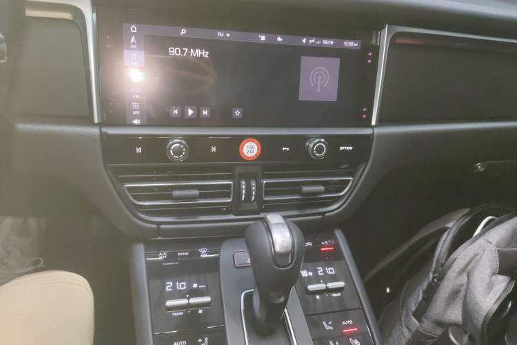 Used Porsche Macan 2022 Macan 2.0T