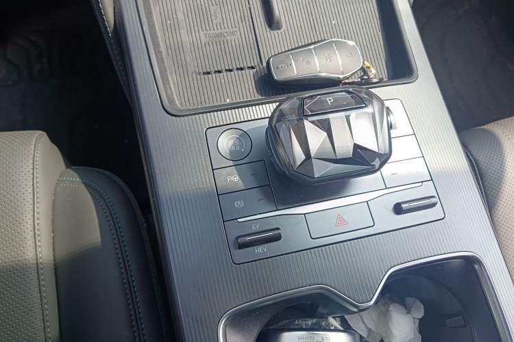 Used BYD Song L DM-i 2025 Intelligent Driving Version 160 km Beyond-Range Type