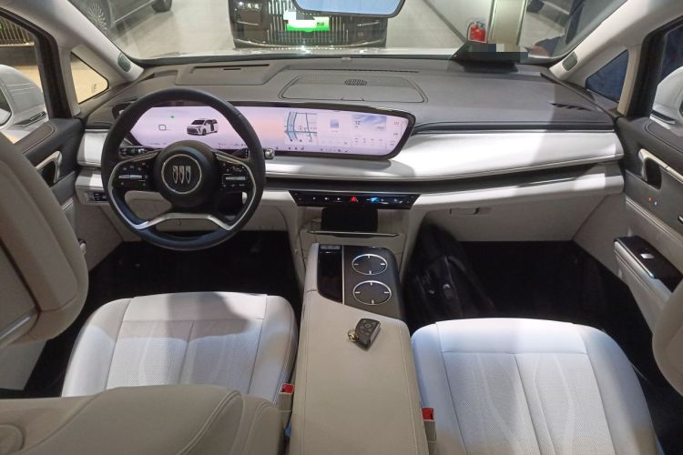 Used Buick GL8 New Energy 2024 Lu Zun Deluxe Edition 7-Seater Center Console