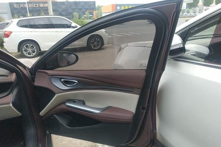 Used BYD Seal 2023 DM-i 1.5T 121km Flagship Model
