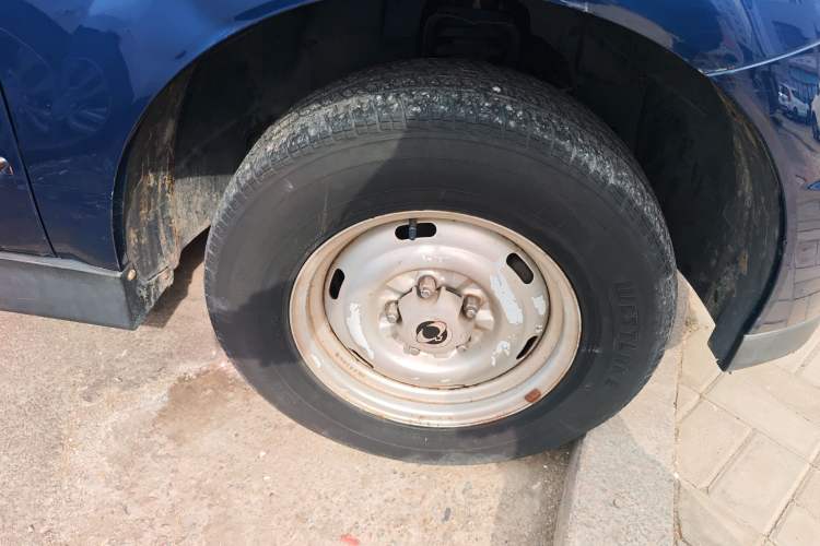 Used SsangYong Actyon 2014 2.3L Two-Wheel Drive Manual Transmission Entry-Level Gasoline Version